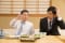 熱く語られてもついていけない… 写真:Ushico/PIXTA(ピクスタ)
